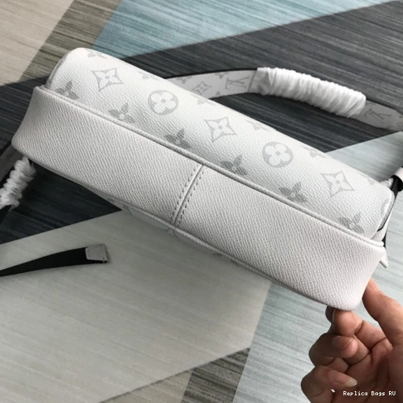 Cheap LOUIS MESSENGER VUITTON OUTDOOR 0807
